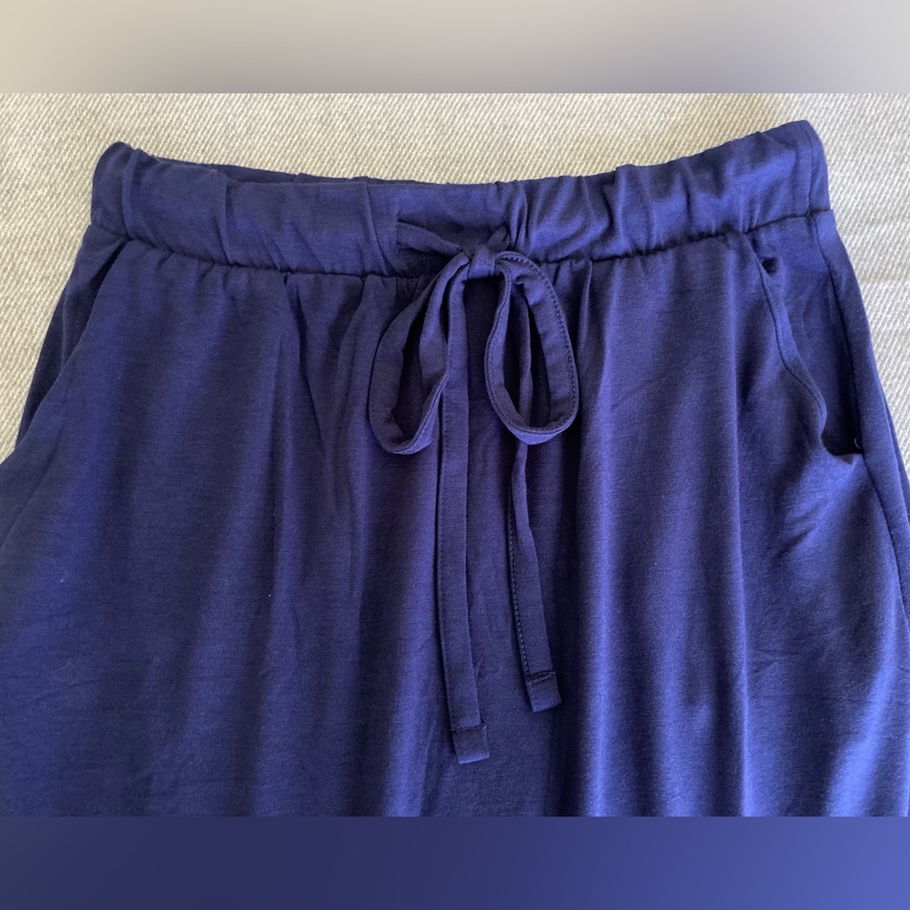 NWOT Zenana Tulip Hem Elastic Waist Skirt - Picture 3 of 4